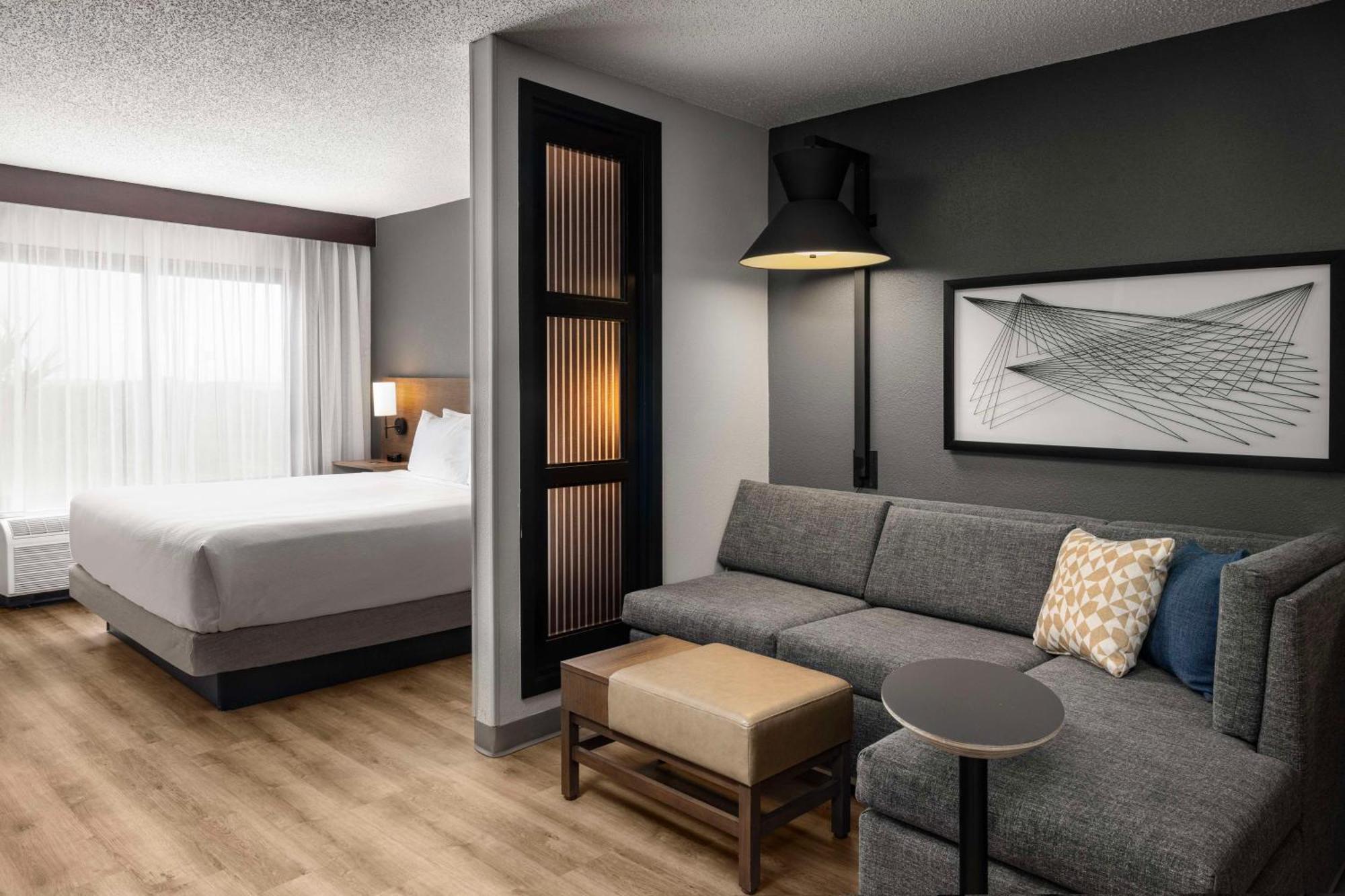 Hyatt Place Orlando Airport Экстерьер фото