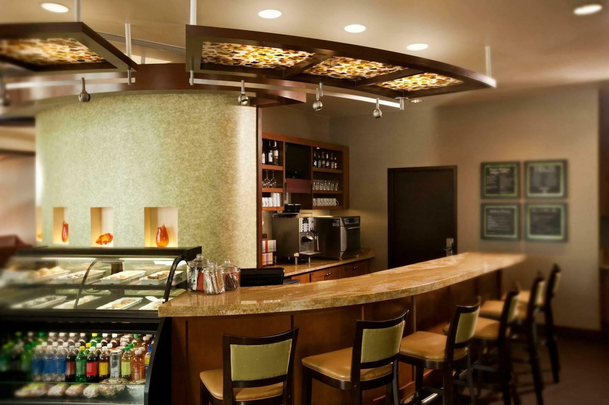 Hyatt Place Orlando Airport Ресторан фото